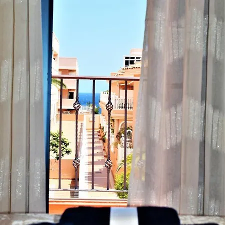 Victoria Family Tenerife Apartman Costa Del Silencio