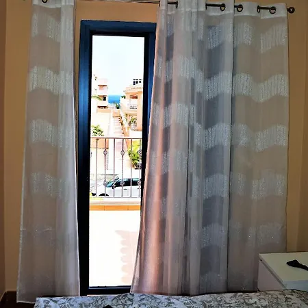 Victoria Family Tenerife Апартаменты Коста-дель-Силенцио